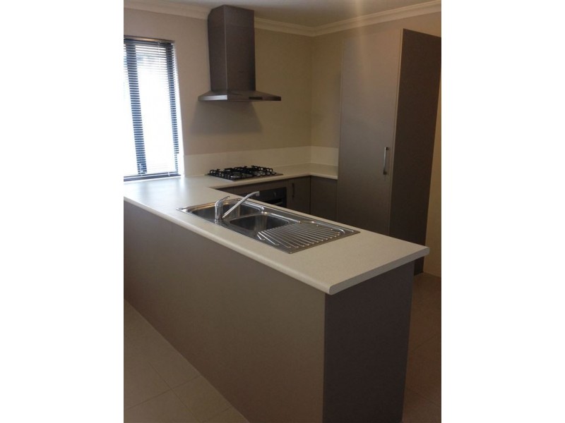 9 Liberation Street, Harrisdale WA 6112