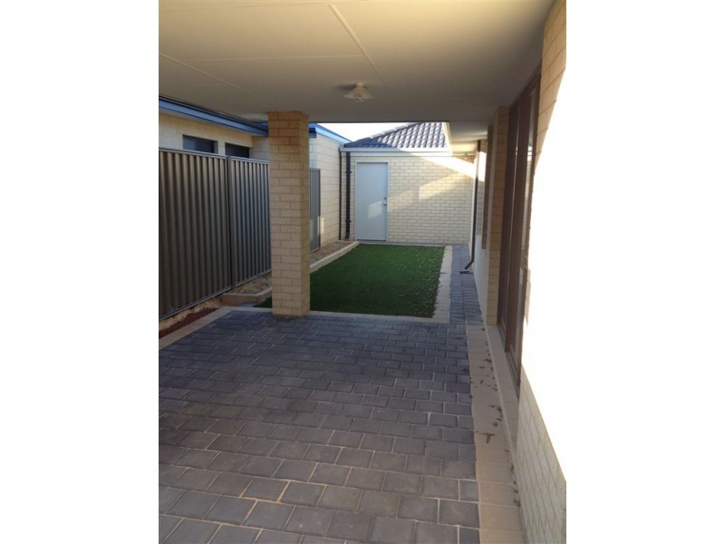 9 Liberation Street, Harrisdale WA 6112