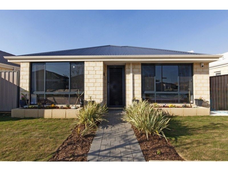 54 Warrilow Loop, Canning Vale WA 6155