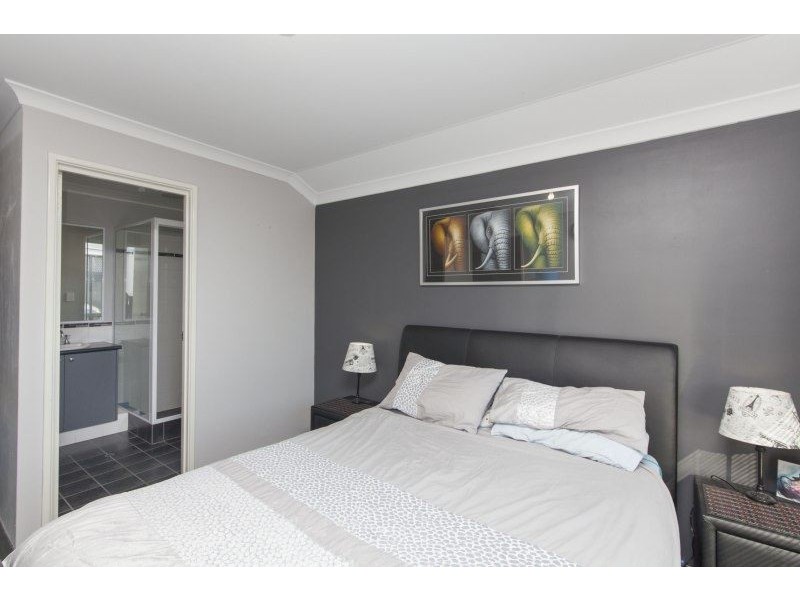 54 Warrilow Loop, Canning Vale WA 6155