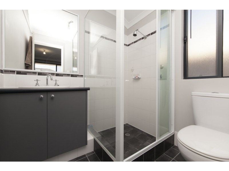 54 Warrilow Loop, Canning Vale WA 6155