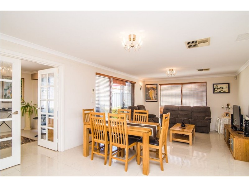 5 Southacre Drive, Canning Vale WA 6155