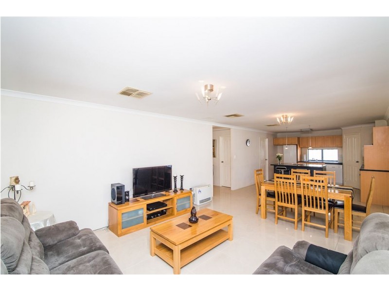 5 Southacre Drive, Canning Vale WA 6155