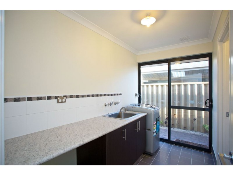 28 Splendid Gardens, Harrisdale WA 6112