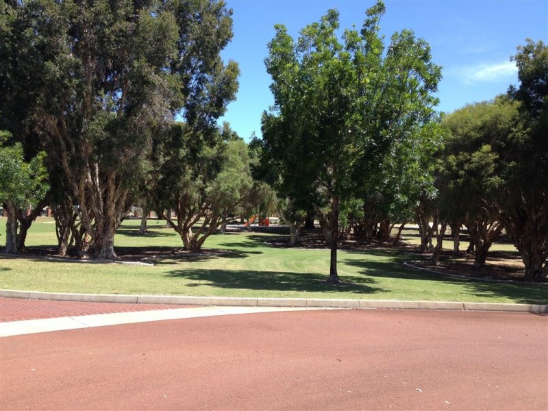 7 Bengalla Blvd, Canning Vale WA 6155