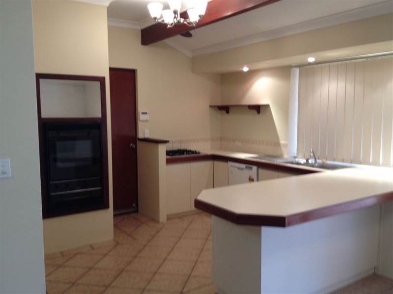 7 Bengalla Blvd, Canning Vale WA 6155