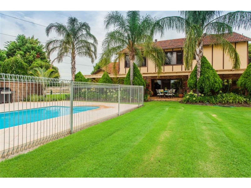 981 Anketell Road, Oakford WA 6121