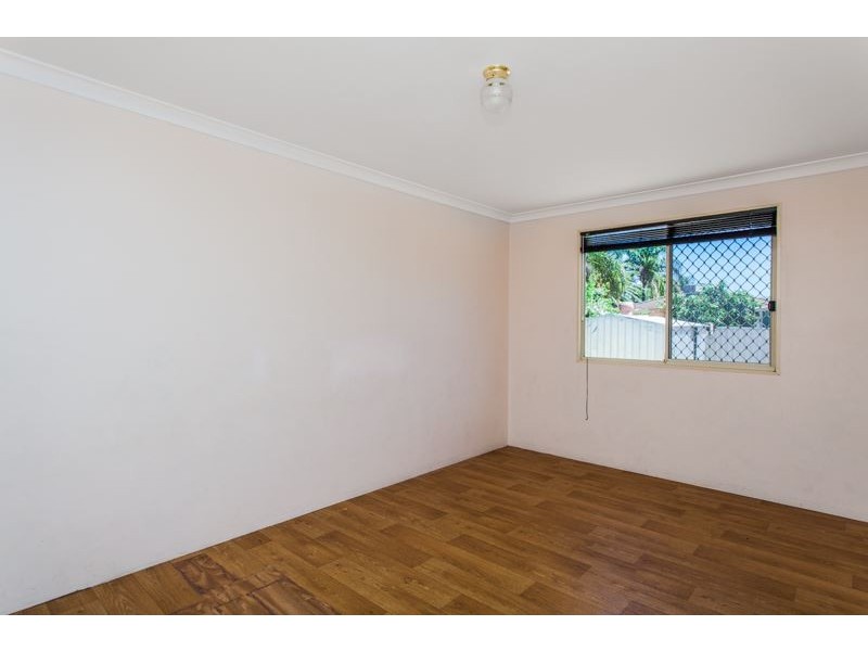 70 Riverside Lane, Seville Grove WA 6112