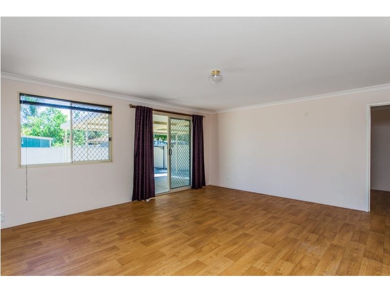 70 Riverside Lane, Seville Grove WA 6112