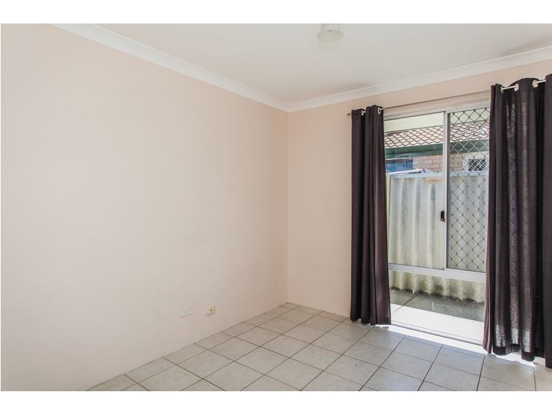 70 Riverside Lane, Seville Grove WA 6112