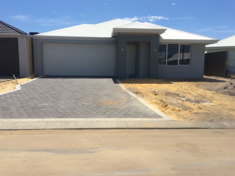 19 Blackfriars Meander, Piara Waters WA 6112