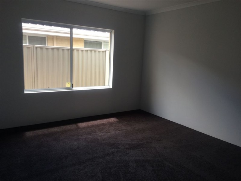 19 Blackfriars Meander, Piara Waters WA 6112