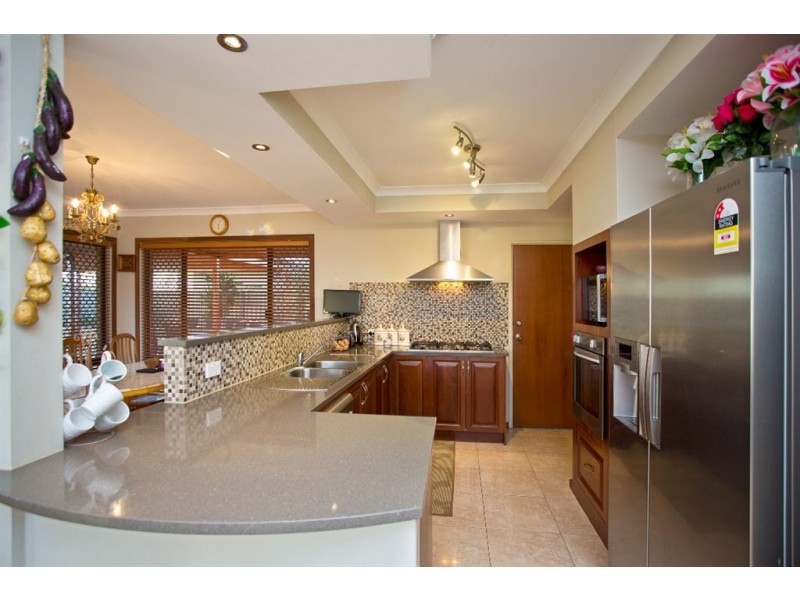 2 Westville Mews, Piara Waters WA 6112