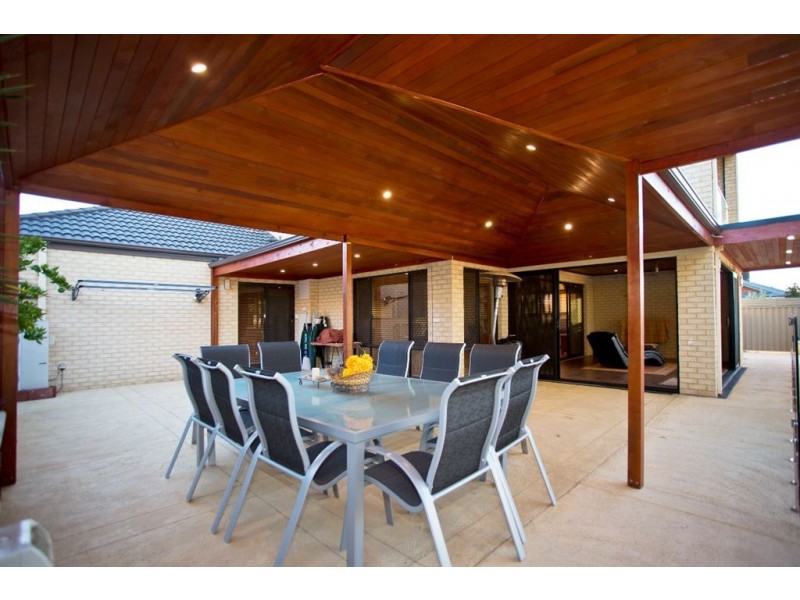 2 Westville Mews, Piara Waters WA 6112