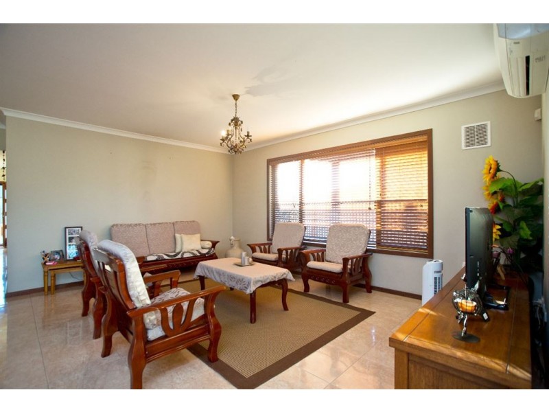 2 Westville Mews, Piara Waters WA 6112