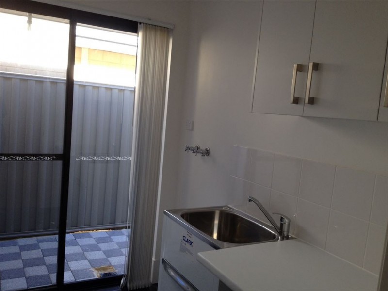 30 Portsmouth Way, Harrisdale WA 6112