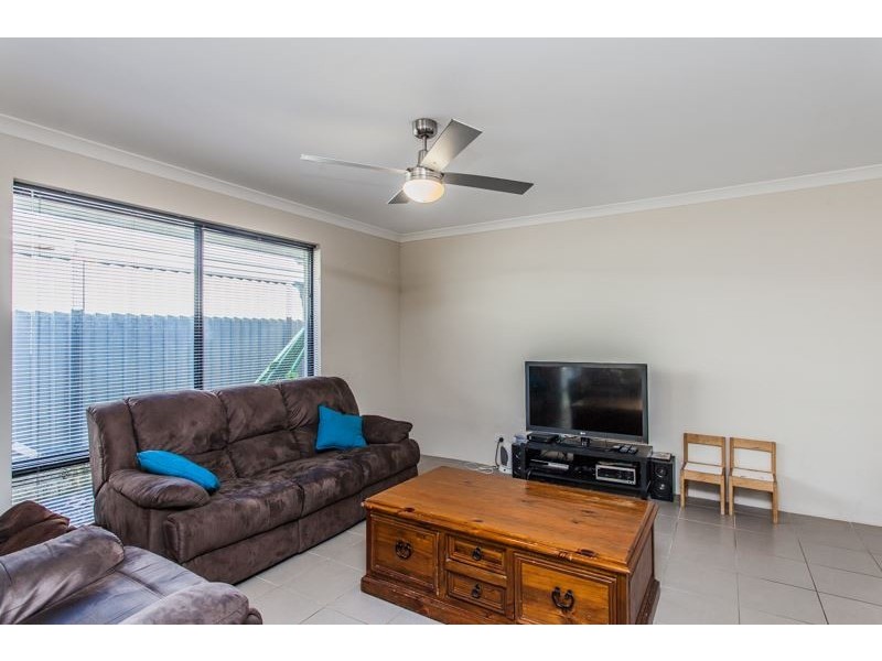 6 Miamit Lane, Byford WA 6122