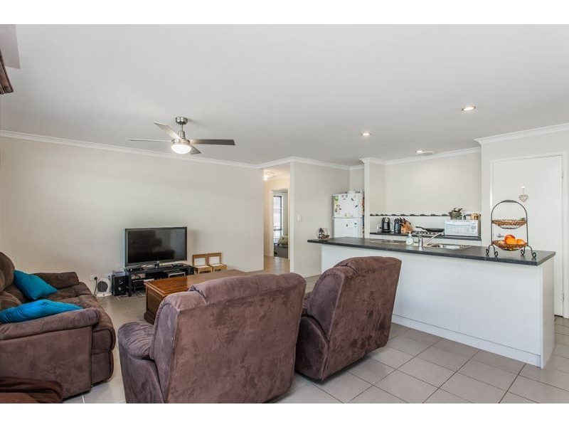 6 Miamit Lane, Byford WA 6122