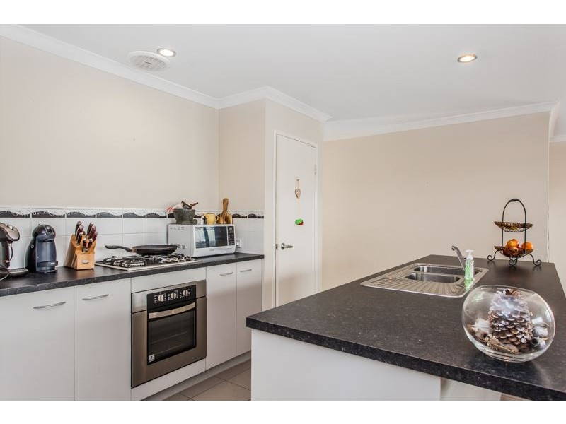 6 Miamit Lane, Byford WA 6122