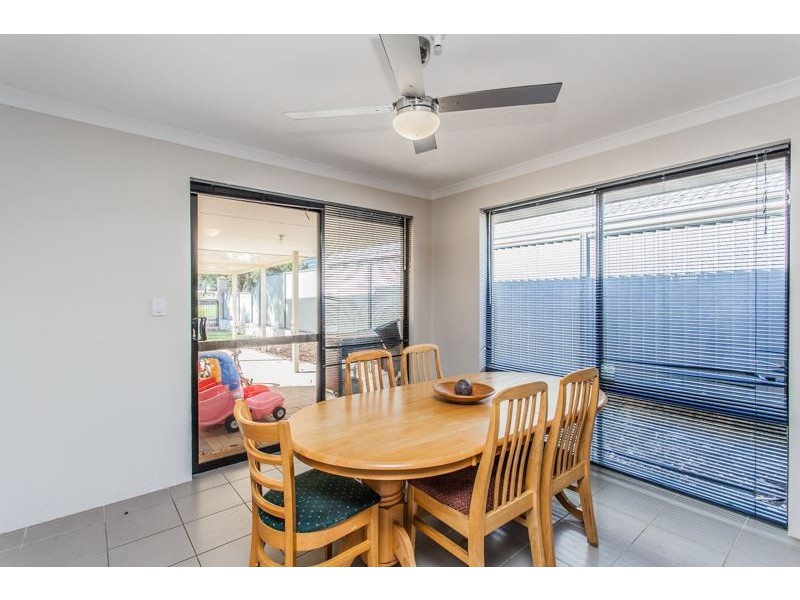 6 Miamit Lane, Byford WA 6122