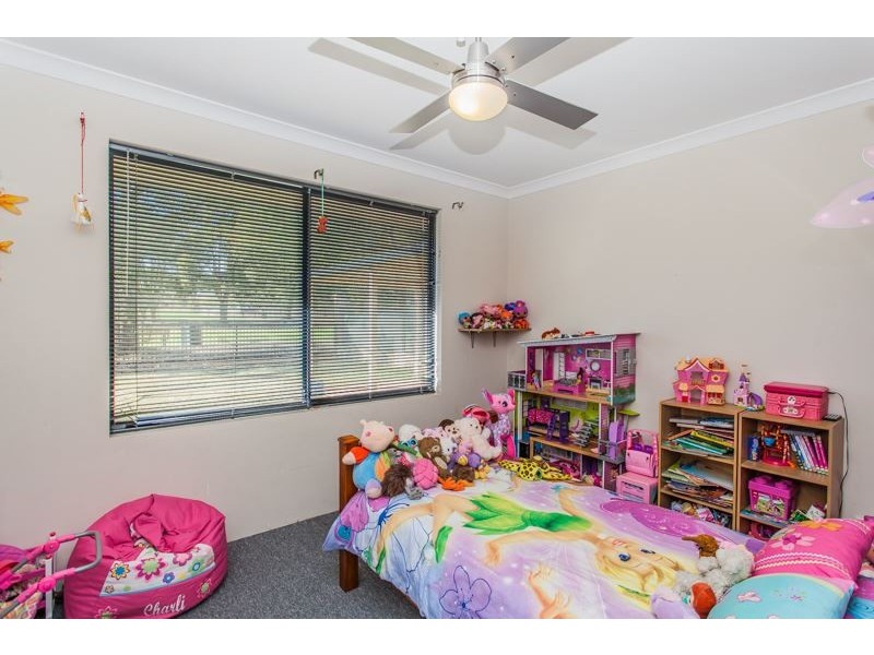 6 Miamit Lane, Byford WA 6122