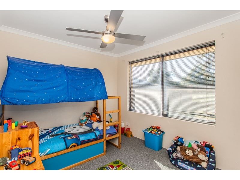 6 Miamit Lane, Byford WA 6122