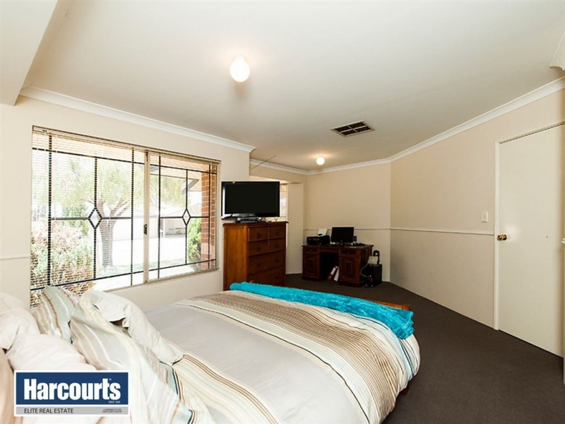 10 Harwood Close, Canning Vale WA 6155