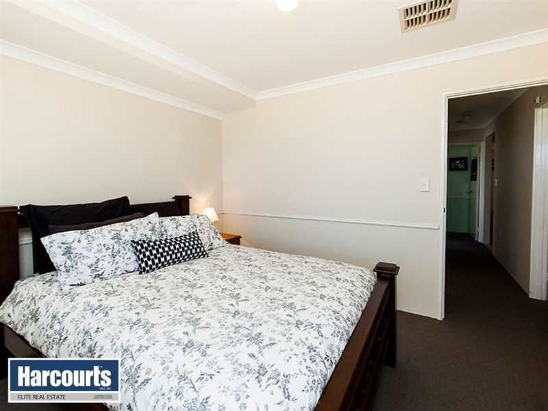 10 Harwood Close, Canning Vale WA 6155