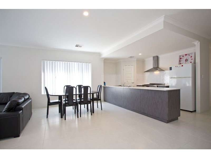 11 Arranger Way, Southern River WA 6110