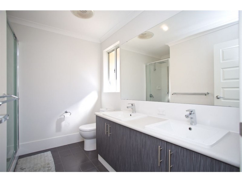 11 Arranger Way, Southern River WA 6110