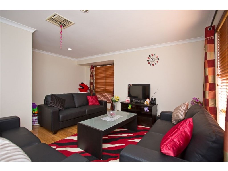 3 Tattler Place, Huntingdale WA 6110