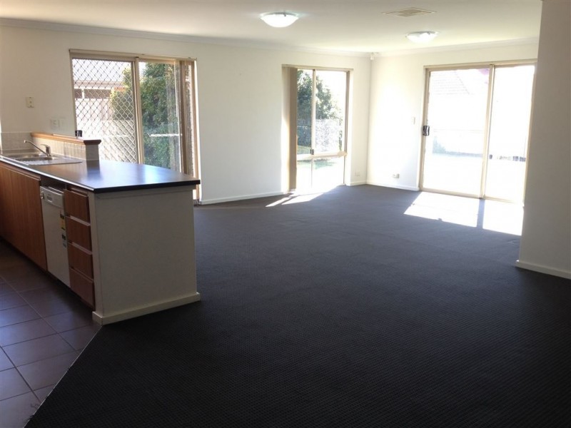 23 Murphy Road, Seville Grove WA 6112