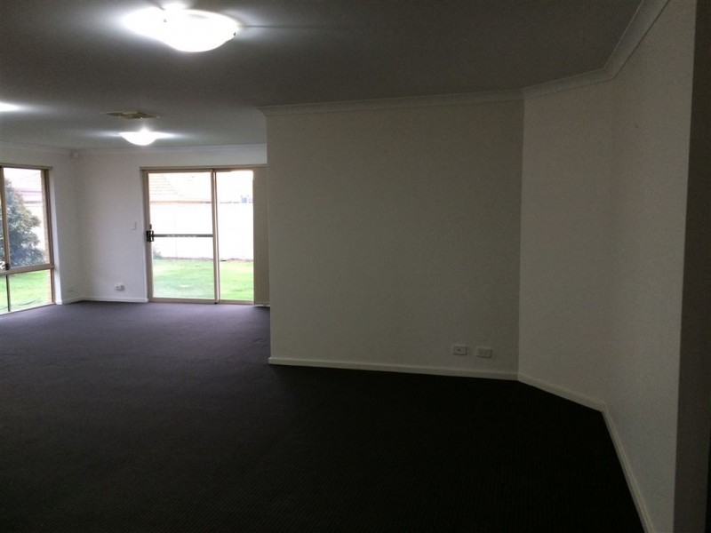 23 Murphy Road, Seville Grove WA 6112