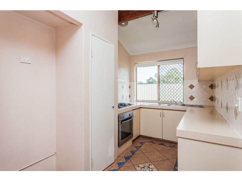 16 Kookaburra Way, Gosnells WA 6110
