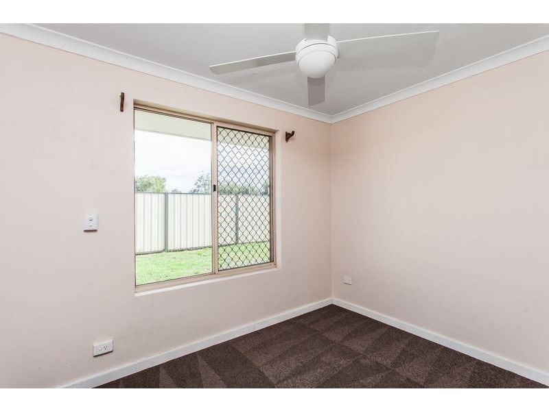 16 Kookaburra Way, Gosnells WA 6110