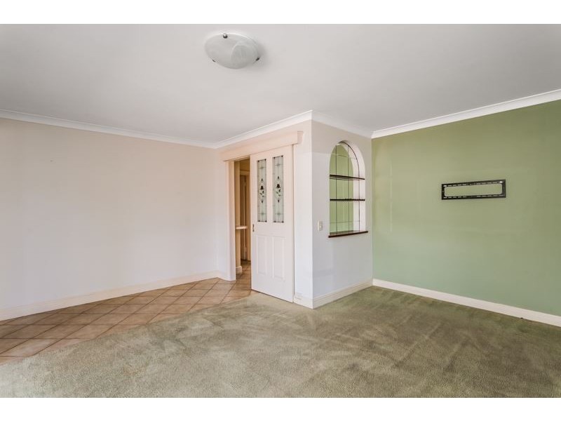 8 Prescott Drive, Gosnells WA 6110