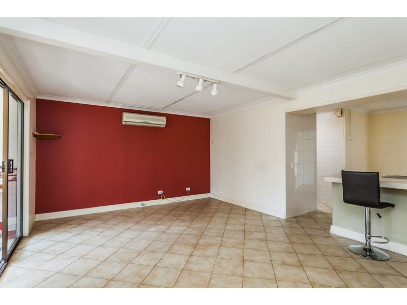 8 Prescott Drive, Gosnells WA 6110