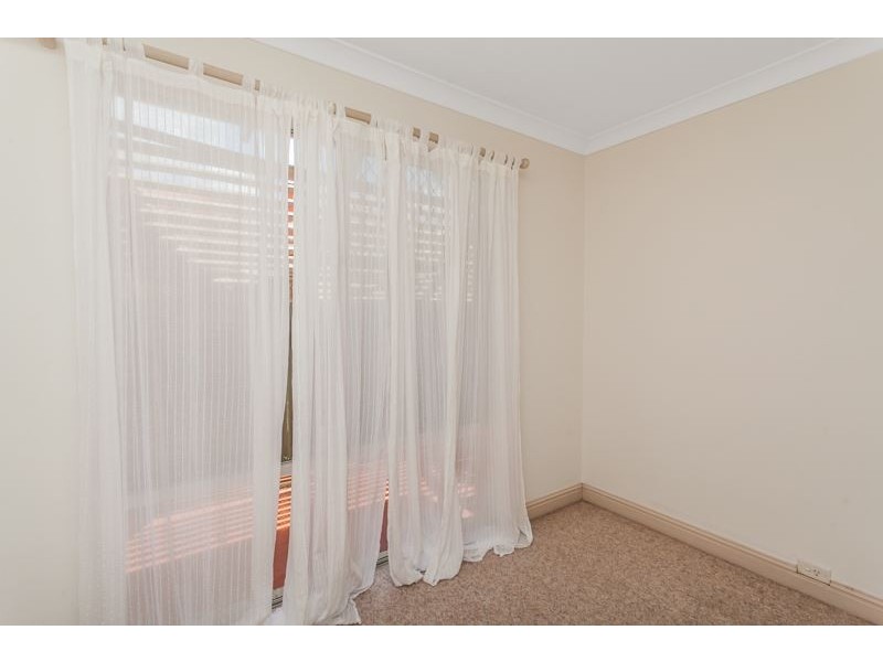 8 Prescott Drive, Gosnells WA 6110