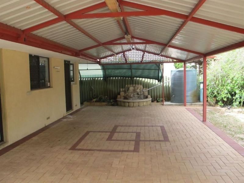 94 Third Avenue, Kelmscott WA 6111