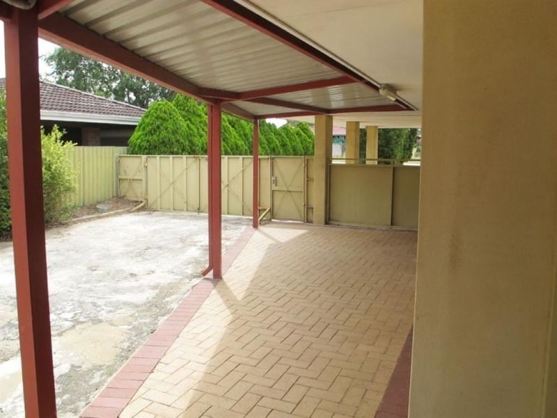 94 Third Avenue, Kelmscott WA 6111