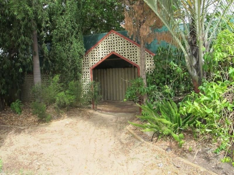 94 Third Avenue, Kelmscott WA 6111