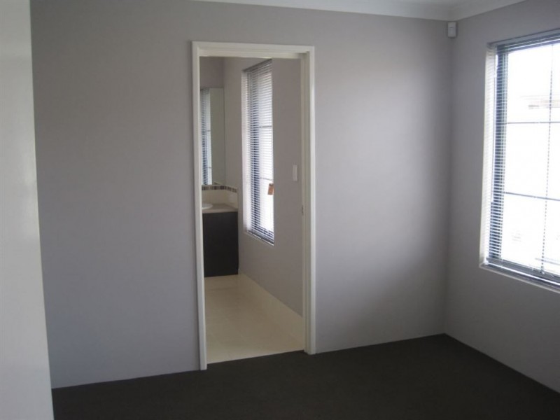 62A Amherst Road, Canning Vale WA 6155