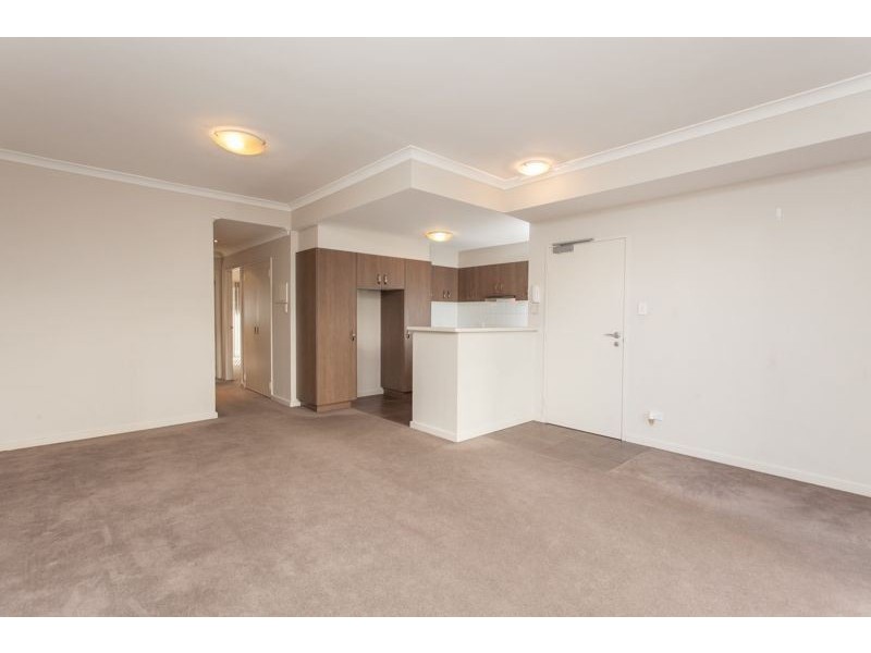 17/6 Ibera Way, Success WA 6164
