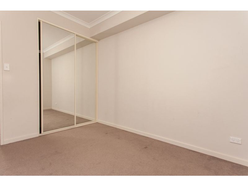 17/6 Ibera Way, Success WA 6164