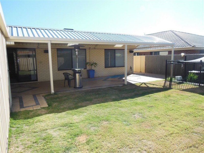 6 Caribbean Approach, Canning Vale WA 6155