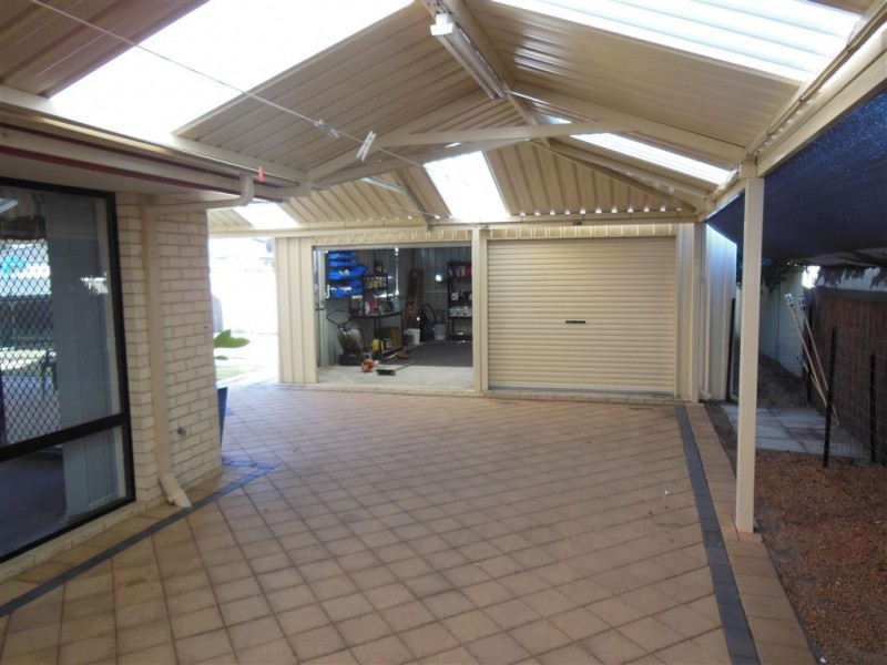 6 Caribbean Approach, Canning Vale WA 6155