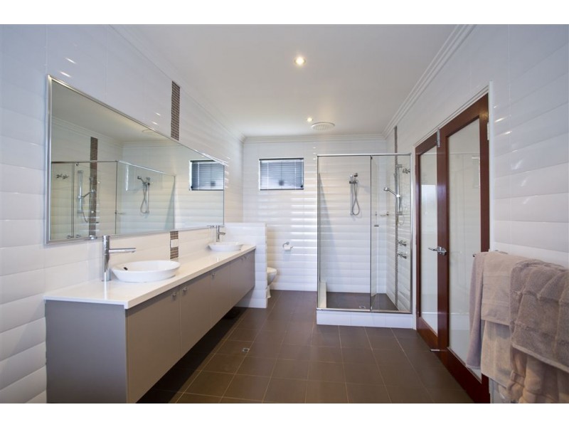 30 Whittaker Turn, Piara Waters WA 6112