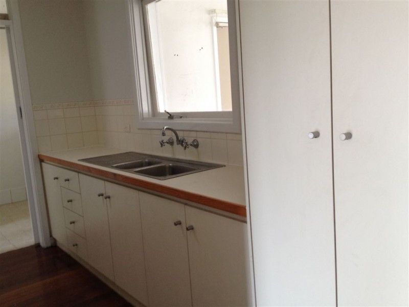 4 Harold Street, Gosnells WA 6110