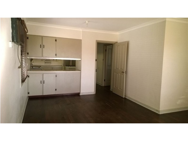 32 Clenham Way, Kelmscott WA 6111