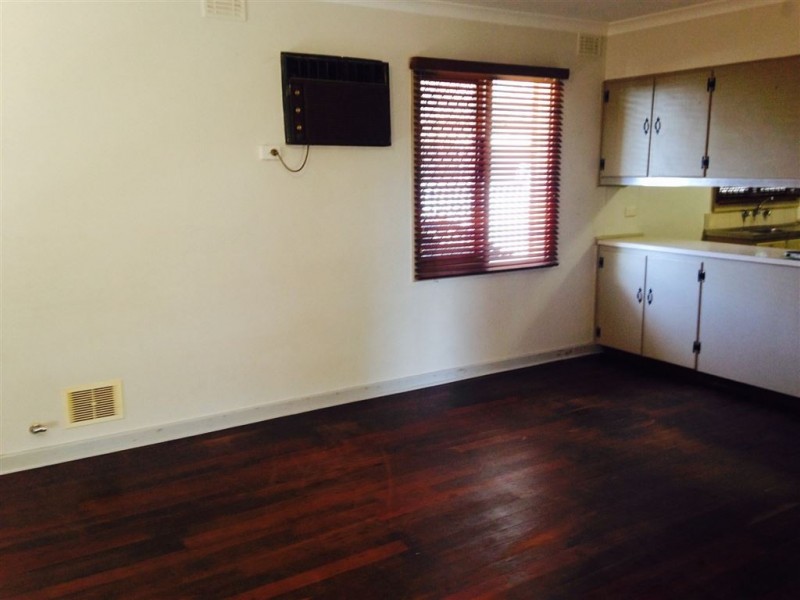 32 Clenham Way, Kelmscott WA 6111